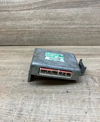 Suzuki Jimny Gearbox control unit/module 864104291 3888081A