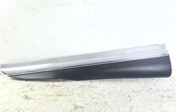 Mercedes-Benz CLS C219 Rear sill trim cover A2196800735