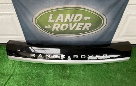 Land Rover Range Rover Sport L320 Tailgate trim CH3242540A