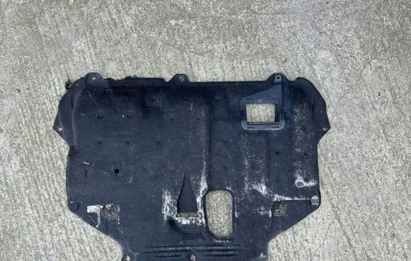 Ford C-MAX II Engine splash shield/under tray F1F17H403CP