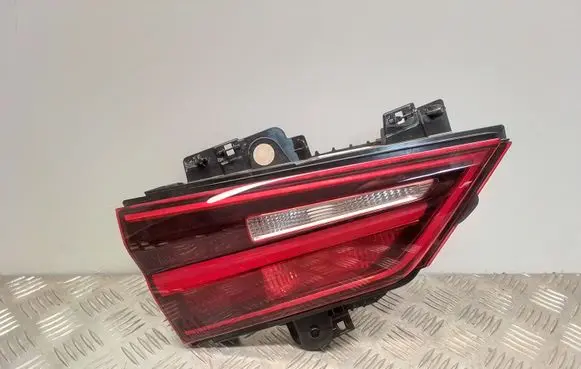 BMW X2 F39 Tailgate rear/tail lights F03689000G