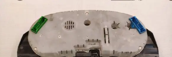 Speedometer (instrument cluster)