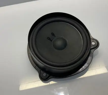 Mercedes-Benz CLS C219 Front door speaker A2198200402 2198200402