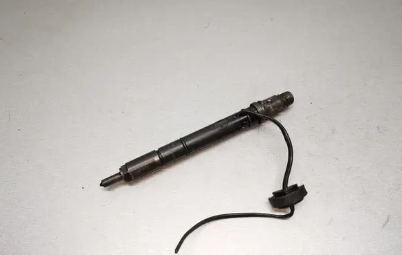 Audi A6 S6 C5 4B Fuel injector 059130202E 0432133834