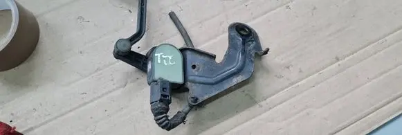 Audi A6 S6 C6 4F Headlight/headlamp level sensor 1T0907503