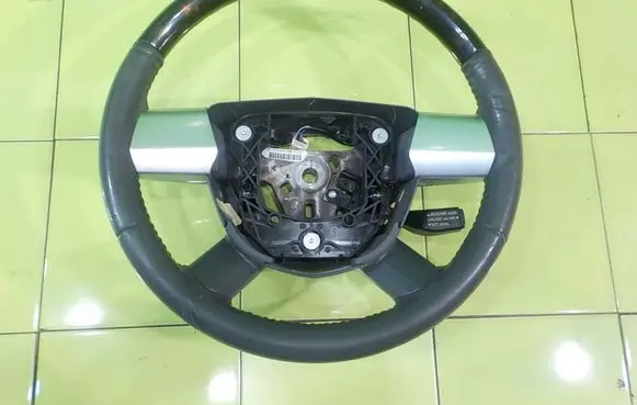 Chrysler Sebring (JS) Steering wheel SP210