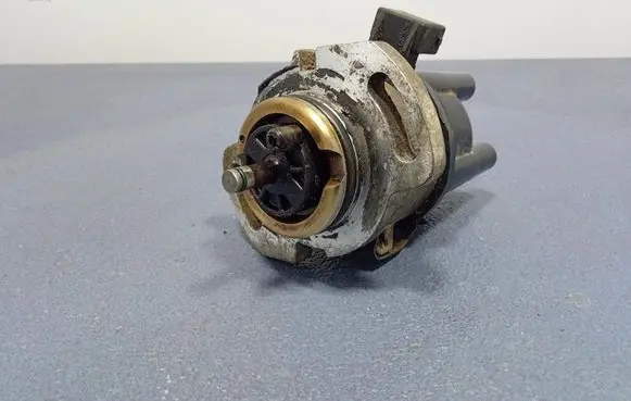 Seat Ibiza II (6k) Spark distributor 030905205AF