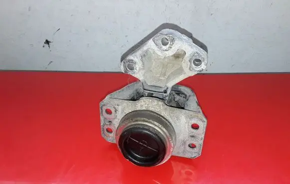 Peugeot 307 Engine mount bracket NOCODE