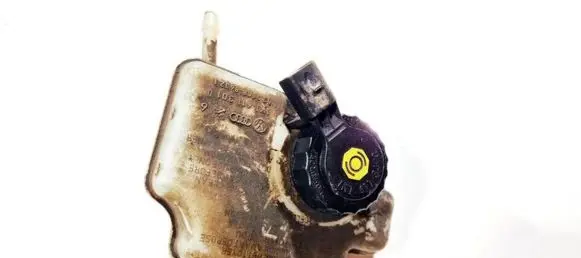 Brake fluid reservoir