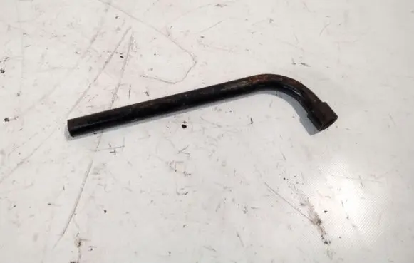 Opel Corsa D Wheel nut wrench 