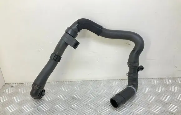 Volkswagen Tiguan Engine coolant pipe/hose 5N0122291A