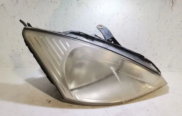 Ford Focus Headlight/headlamp