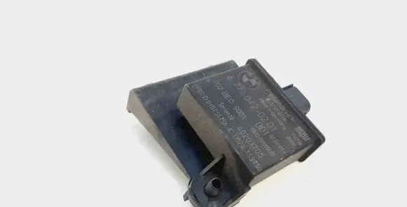 BMW X5 E70 Tire pressure control unit 6771042
