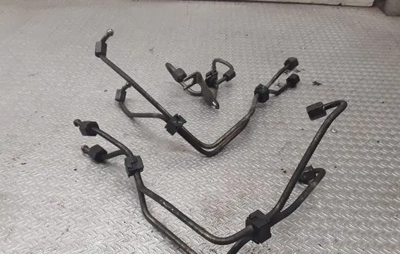 Ford Focus Fuel injector supply line/pipe 