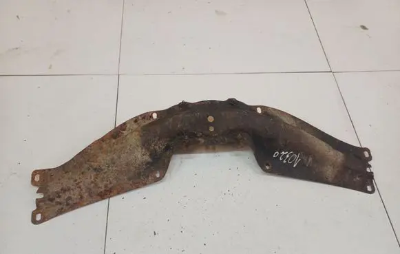 Volkswagen Golf IV Radiator support slam panel