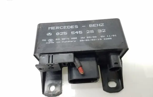 Mercedes-Benz A W168 Glow plug pre-heat relay 0255452832