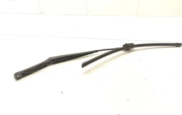 Skoda Octavia Mk2 (1Z) Front wiper blade arm 1Z1955409