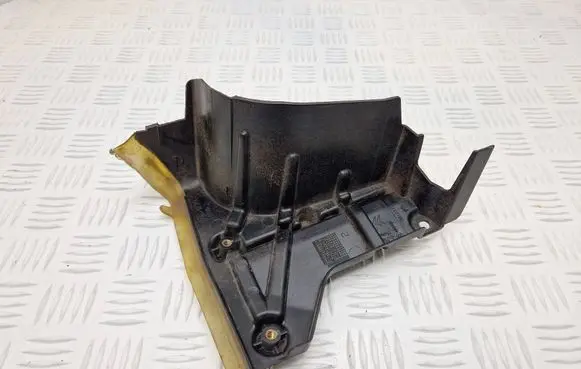 Peugeot 5008 II Other engine bay part 9812070580 023946