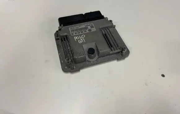 Volkswagen Polo V 6R Engine control unit/module 03C906027AR 0261S06492