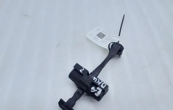 BMW 2 F45 Rear door check strap stopper