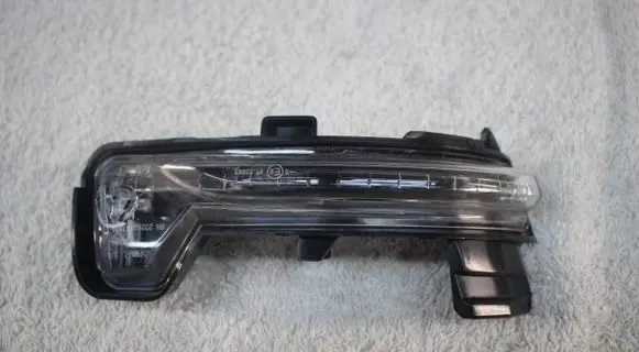 Mercedes-Benz Citan II W420 Mirror indicator light 232630372
