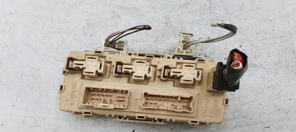 Nissan X-Trail T30 Fuse module NOCODE