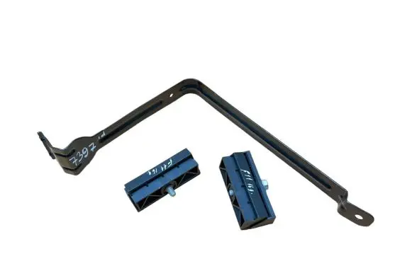 Battery bracket