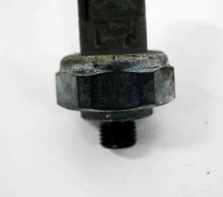 BMW 6 F12 F13 Oil temperature sensor 9141958