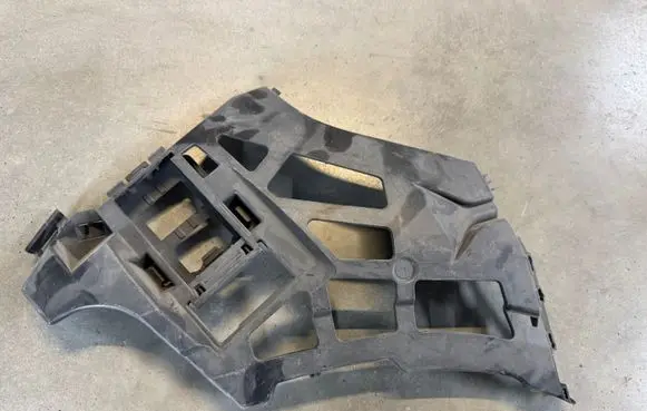Mercedes-Benz GLS X167 Front bumper mounting bracket A1678858502