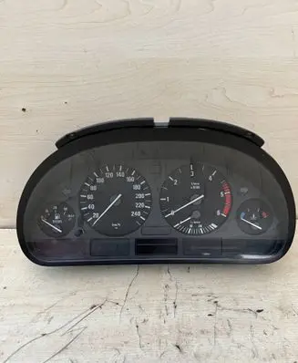 BMW 5 E39 Speedometer (instrument cluster) 62116903800 6903800