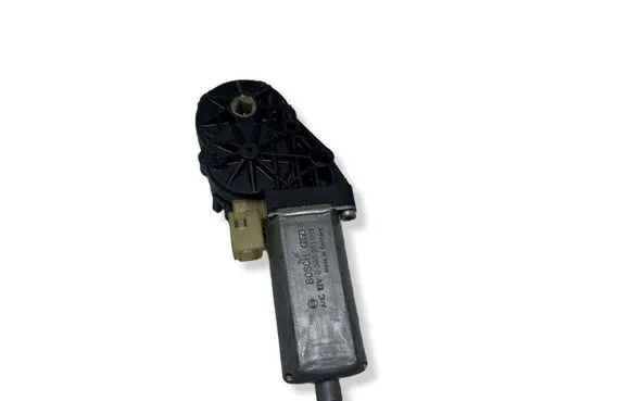 BMW 5 E60 E61 Seat adjustment motor 0390201999