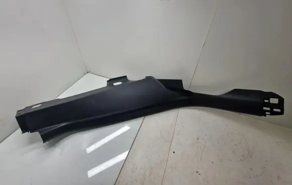 Porsche Macan (95B) Rear sill trim cover 95B867768F