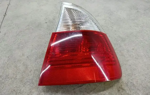 BMW 3 E46 Rear/tail lights 11A011B