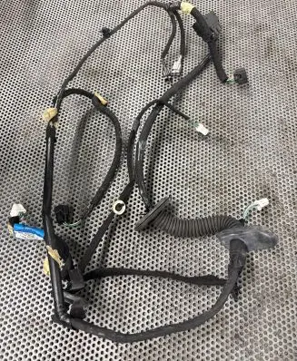 Renault Trafic III (X82) Front door wiring loom 241242125R