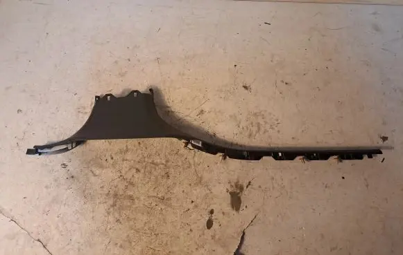 BMW X6 M (B) pillar trim (bottom) 9138227