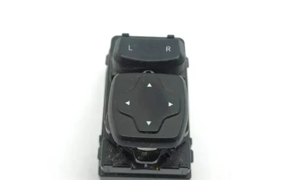 Hyundai Kona I Wing mirror switch 3K548A1000 20190903 GECLD09