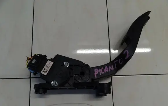 KIA Picanto Accelerator pedal position sensor 35190-4A700