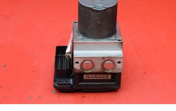 BMW 7 F01 F02 F03 F04 ABS Pump 6785442