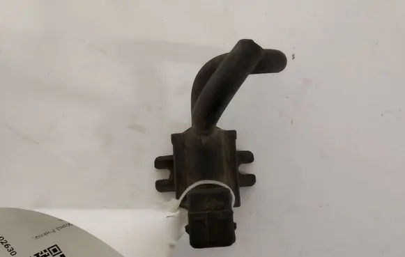 Opel Zafira A Vacuum valve 72244800