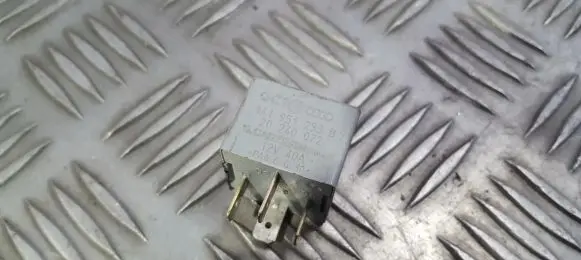 Volkswagen Golf Plus Other relay 141951253B 20240072