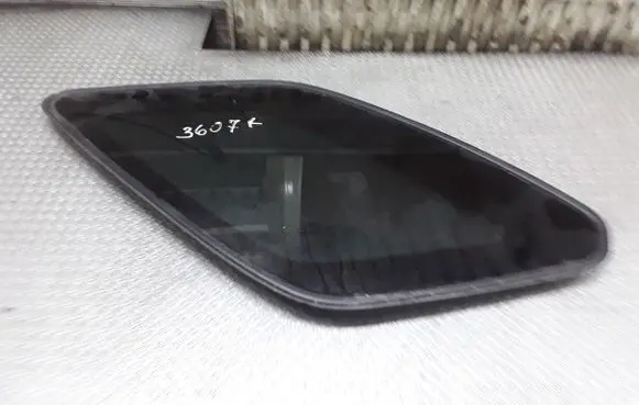 KIA Sportage Rear side window