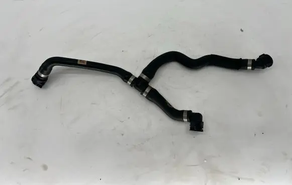 BMW 1 F20 F21 Engine coolant pipe/hose 8616558