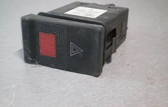 Audi A4 S4 B5 8D Hazard light switch 4A0941509A