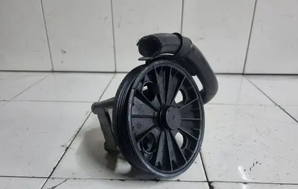 Volvo XC70 Power steering pump 30665101 7613955147