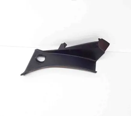 Tesla Model S Rear/tail light trim molding 100667400G