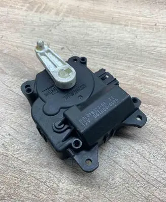 Mazda 3 I Air flap motor/actuator 8610000980 HB601B32J01