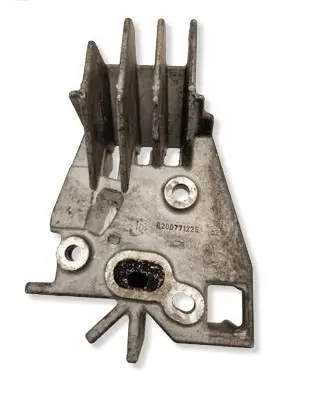 Renault Clio IV Engine mounting bracket 8200771226