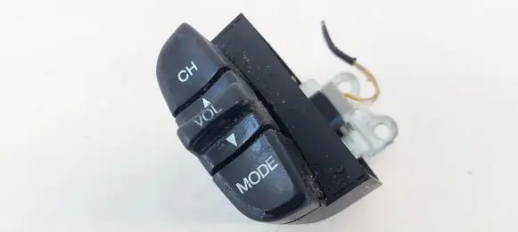 Honda CR-V Steering wheel buttons/switches 6019411