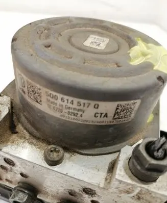 Skoda Octavia Mk3 (5E) ABS Pump 5Q0614517Q 5Q0907379R