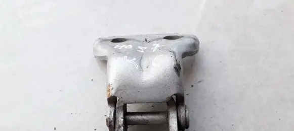 Volvo S40, V40 Rear door lower hinge